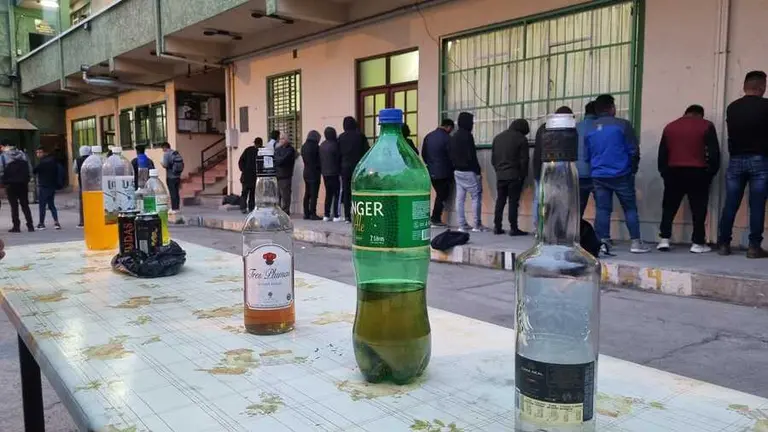 Infractores arrestados en La Paz luego de no cumplir el auto de buen gobierno rumbo al Censo. ABI