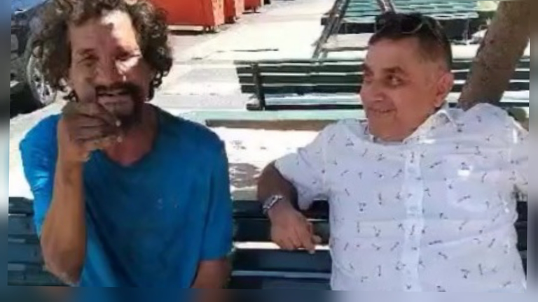 "Vinchita" (i), en una aparici&oacute;n pasada. RRSS