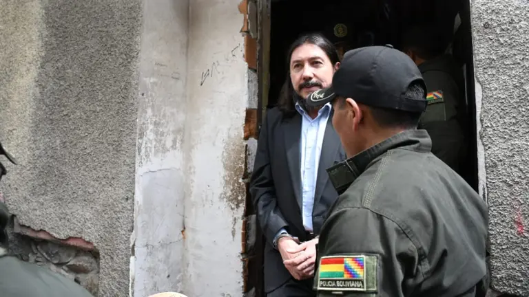 Marcel  Rivas, a su salida del penal de San Pedro, en La Paz. APG