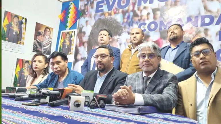 El equipo jurídico "evista" se pronunció este jueves sobre la decisión del TSE./ ERBOL