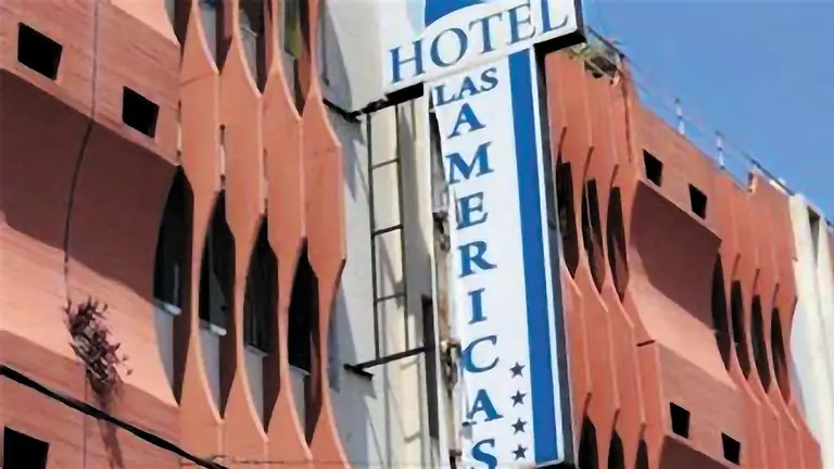 Fachada del Hotel Las Américas, en Santa Cruz./ ARCHIVO