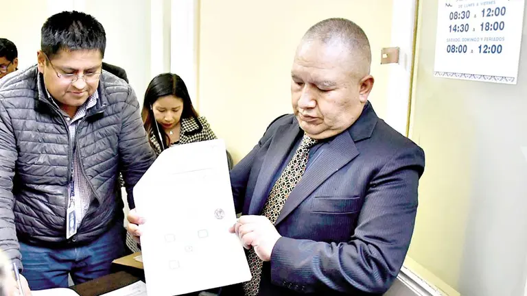 Uno de los m&aacute;s de 400 postulantes que se presentaron para las Elecciones Judiciales./ APG
