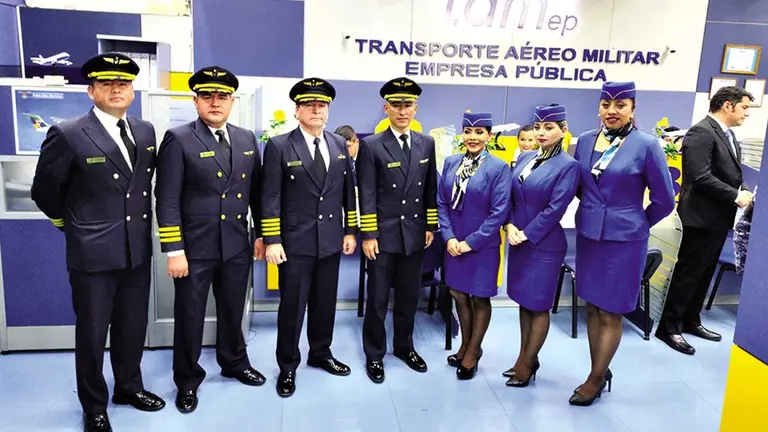 El personal de TAMep, listo para iniciar con las operaciones en Bolivia./ RRSS