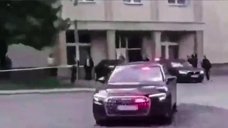 Momento del traslado de la autoridad internacional./ CAPTURA DE VIDEO