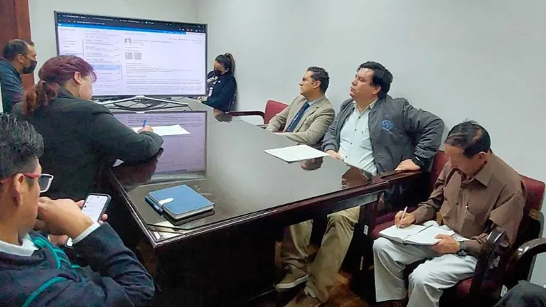 21 empresas est&aacute;n en carrera para implementar proyectos en salares. YLB.
