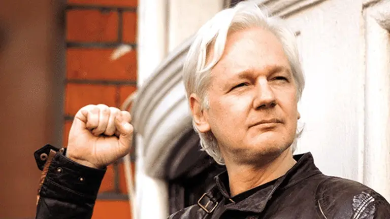 Una foto de archivo de Julian Assange./ TWITTER RAVELESM