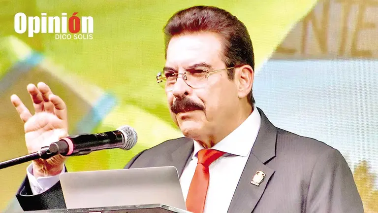 El alcalde de Cochabamba, Manfred Reyes Villa./ DICO SOL&Iacute;S