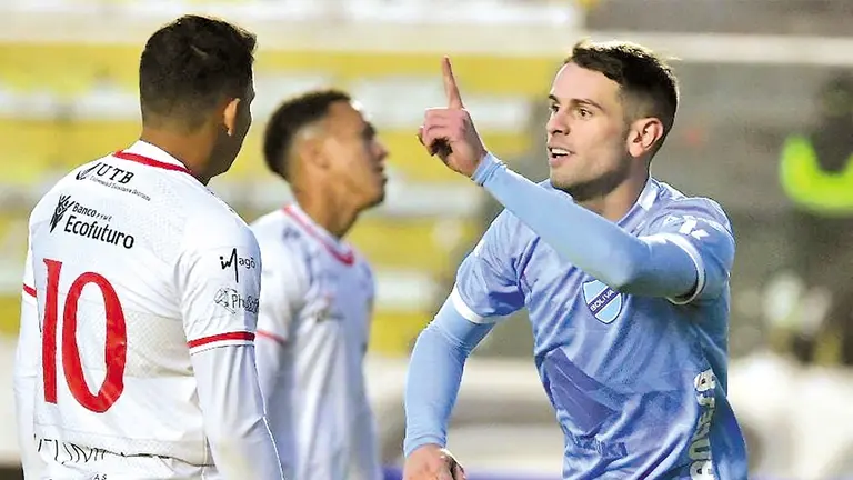 Renzo Orihuela festeja su tanto en la goleada celeste sobre el Albo./ APG