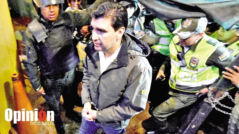 El exalcalde Jos&eacute; Mar&iacute;a Leyes, cuando fue detenido preventivamente en San Antonio, por el caso Mochilas, en noviembre de 2018./ DICO SOL&Iacute;S