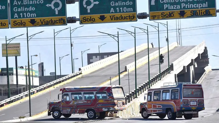 Uno de los puntos de bloqueo en Cochabamba. No&eacute; Portugal
