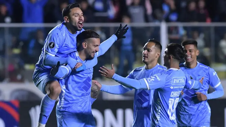 Celebraci&oacute;n de los jugadores de Bol&iacute;var./ APG
