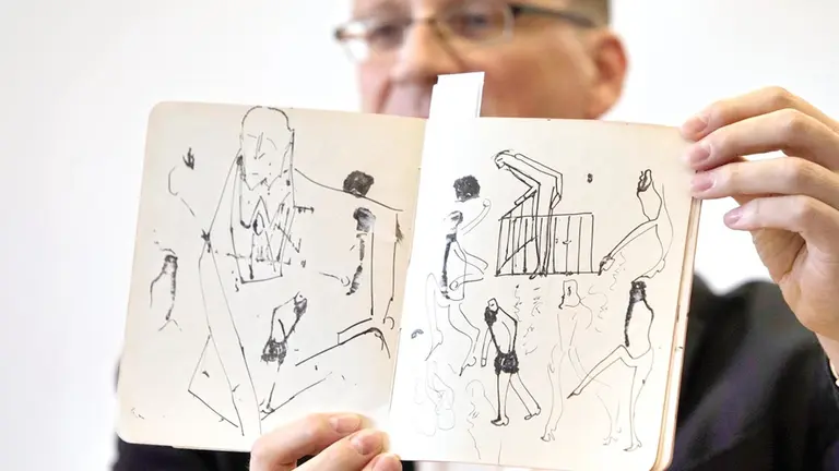 Una muestra de los dibujos realizados por Kafka./ CLAR&Iacute;N