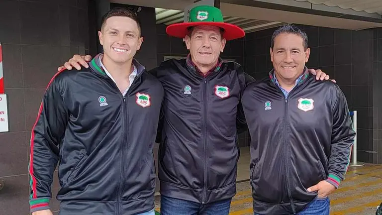 Mauricio Soria y su cuerpo t&eacute;cnico en su llegada a Costa Rica. Asociaci&oacute;n Deportiva Guanacasteca.