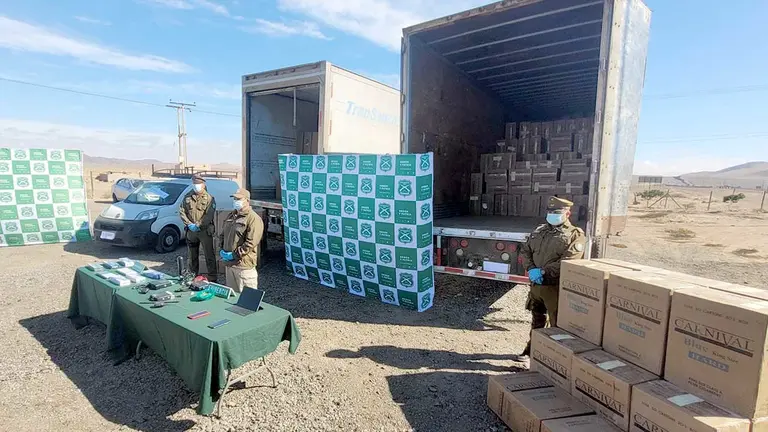 Los camiones con los cigarrillos secuestrados./ FISCALIA ATACAMA