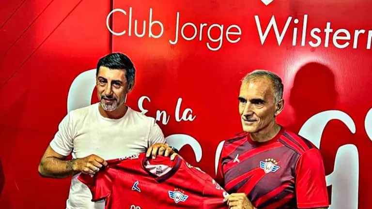 Alejandro Ruso en su etapa de ayudante con Cristian D&iacute;az. M&aacute;s Deportes 2.