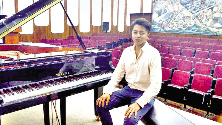 El pianista boliviano Josu&eacute; Urioste./ MAYRA ARAMAYO