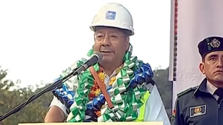 El presidente Luis Arce dio inicio a la construcción de la carretera Acheral-Choere./ OXIGENO.BO