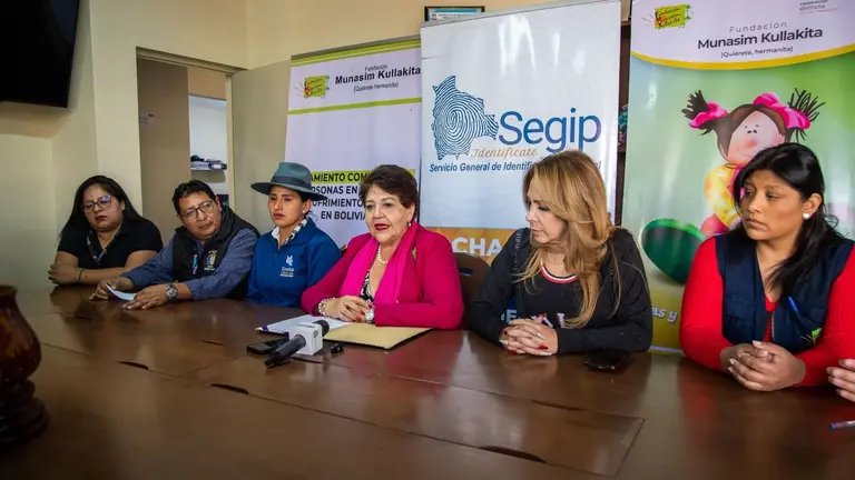 El lanzamiento la campa&ntilde;a para la entrega de c&eacute;dulas de identidad. ALCALD&Iacute;A DE COCHABAMBA
