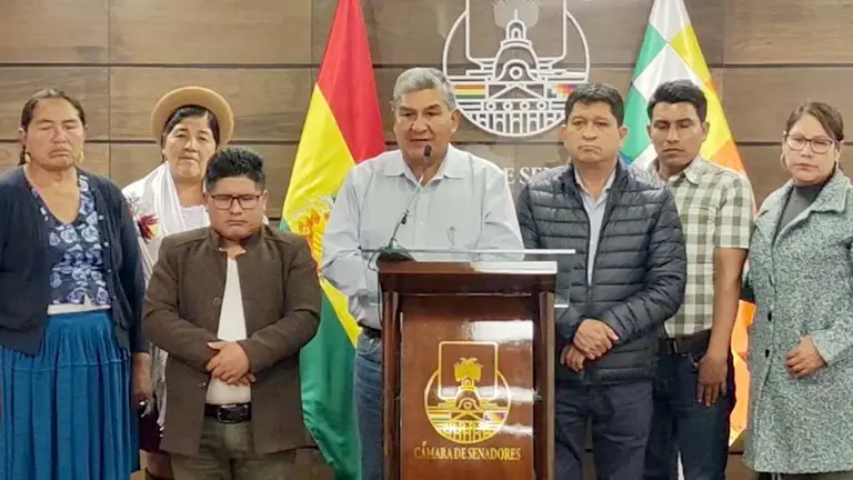 Senadores "evistas" en conferencia de prensa./ PRENSA SENADO
