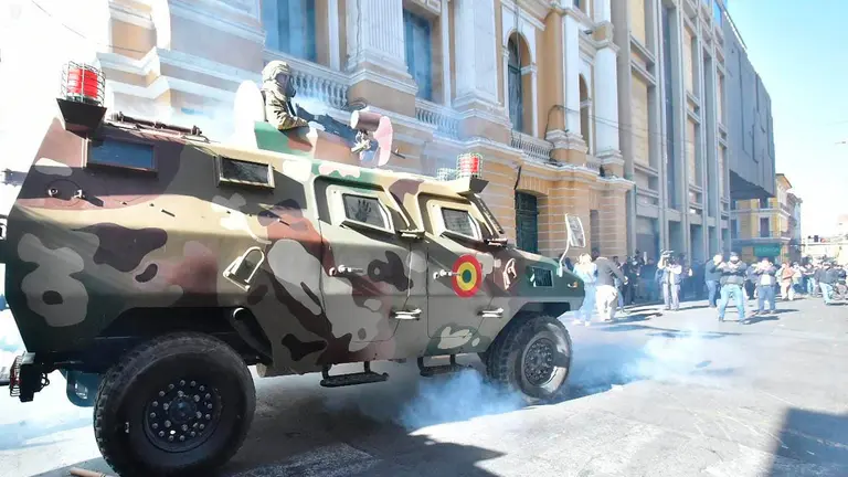 Movilizaci&oacute;n militar ocurrida la tarde del 26 de junio. APG