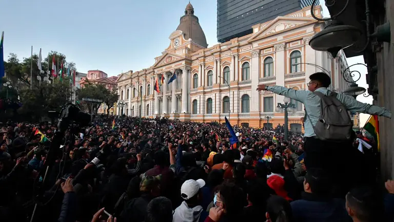 Sobre los conflictos de ayer, en La Paz. APG