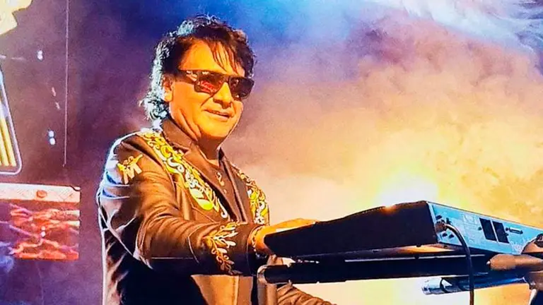 El m&uacute;sico de Maroyu, N&eacute;stor Yucra. RRSS