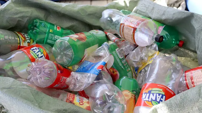 Bolsas plásticas para reciclar en Sacaba./ ALCALDÍA DE SACABA