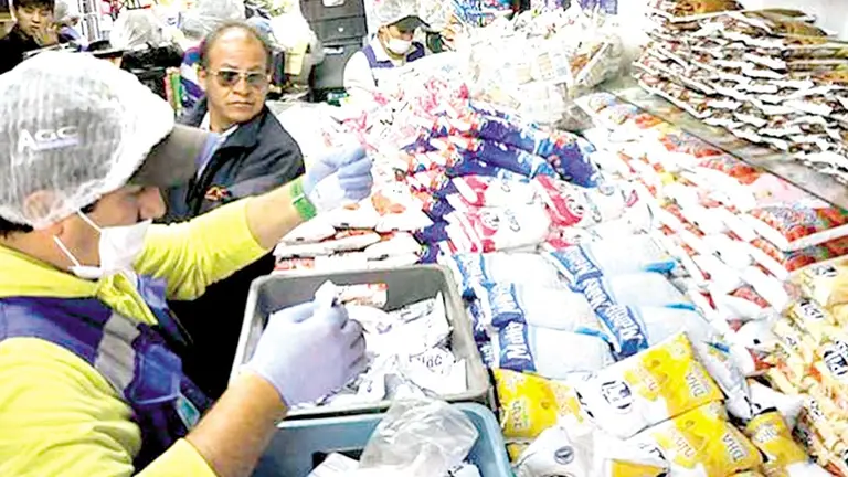 Una imagen referencial de productos en los mercados bolivianos./ ARCHIVO