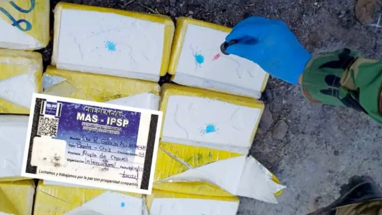 Cae subalcalde con carnet del MAS y droga en operativo./ URGENTE.BO