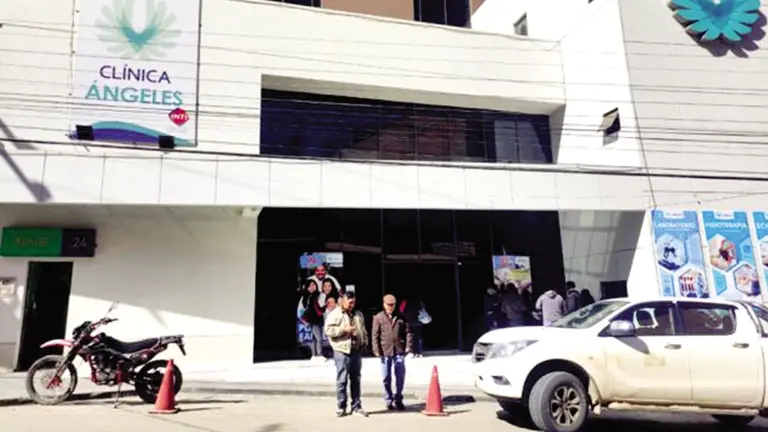 La joven premilitar estaba internada en la cl&iacute;nica &Aacute;ngeles de Sucre. / CORREO DEL SUR