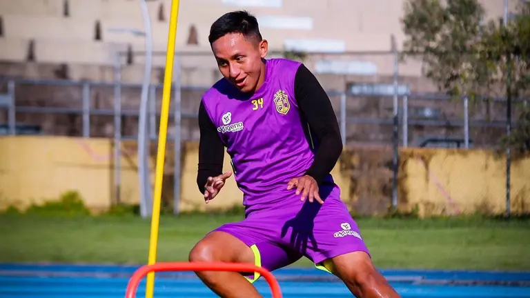 Gustavo Mendoza es baja en San Antonio.