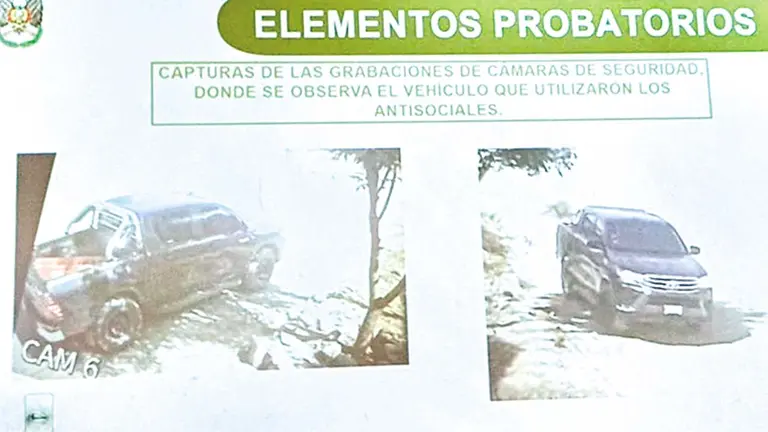 La camioneta en la que los delincuentes escaparon./ POLIC&Iacute;A