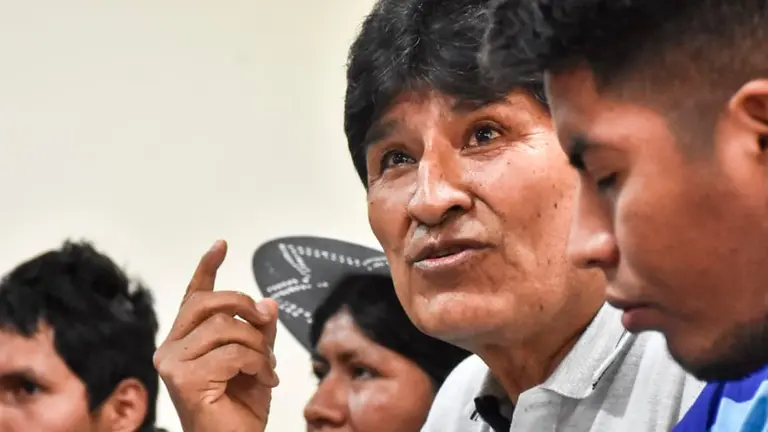 El expresidente Evo Morales en conferencia de prensa. Dico Sol&iacute;s