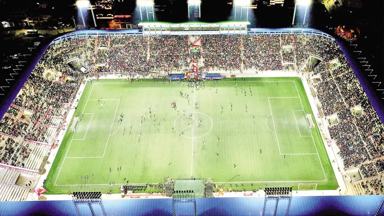 Una vista aérea del estadio Municipal Villa Ingenio de El Alto./ APG