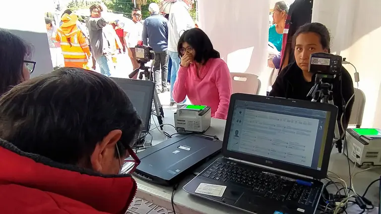 Empadronamiento de personas para las elecciones de agosto DICO SOL&Iacute;IS