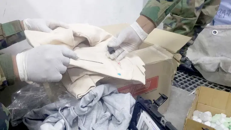 Prendas deportiva impregnadas con droga./ FELCN