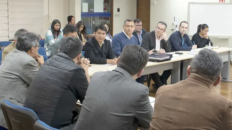 Gobierno se re&uacute;ne con los gobernadores./ APG