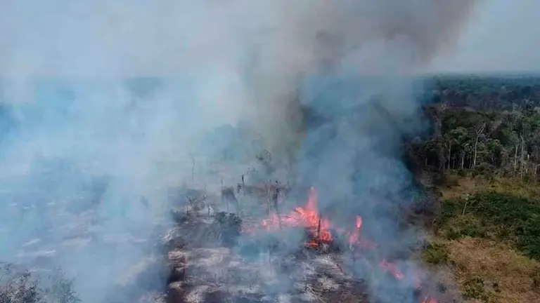 Vista del parque Noel Kempff en un incendio. Urgente.bo
