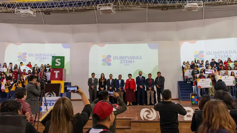 Momento del evento realizado en los pasados d&iacute;as. CORTES&Iacute;A