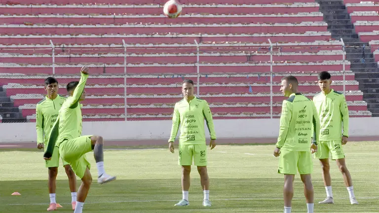 Comenzaron los entrenamientos de la Verde de cara a los partidos ante Venezuela y Chile por las eliminatorias de Conmebol./ APG