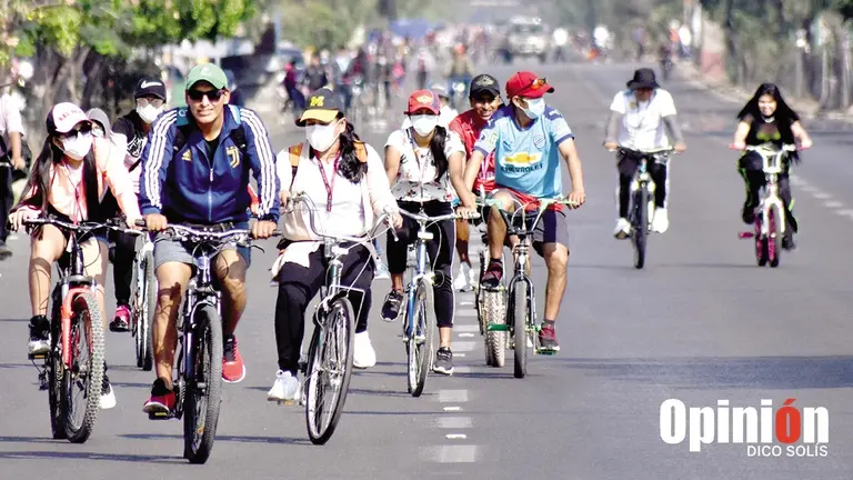 Ciclistas durante el anterior D&iacute;a del Peat&oacute;n en Cochabamba./ DICO SOL&Iacute;S
