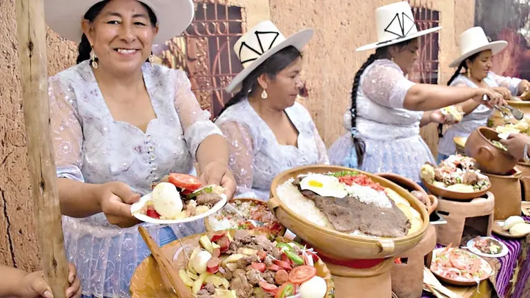 Muestra de la riqueza gastron&oacute;mica de Cochabamba en la presentaci&oacute;n de Cocha Fest./ NO&Eacute; PORTUGAL