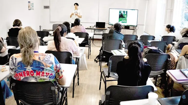 Participantes de la versi&oacute;n pasada del Taller 
Internacional de Gui&oacute;n, en Cochabamba./ AIDA HUANCA