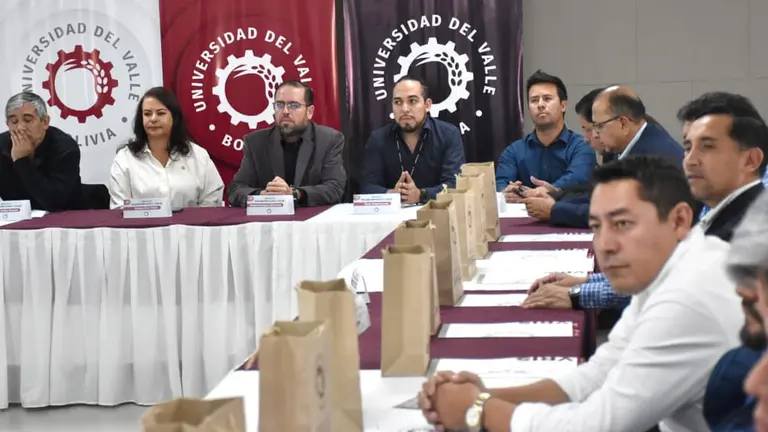 Asistentes a la presentaci&oacute;n y firma oficial del convenio del proyecto Transformando Vidas. NO&Eacute; PORTUGAL