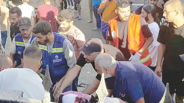 Al menos 9 muertos y casi 3 mil heridos tras explosiones en Líbano.
