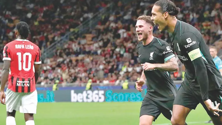 Liverpool festeja su triunfo en Mil&aacute;n./ GETTY IMAGES