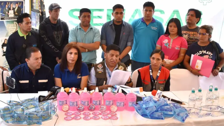 Senasag pesenta la lista de empresas autorizadas para la venta de agua de mesa en Cochabamba. DICO SOL&Iacute;S