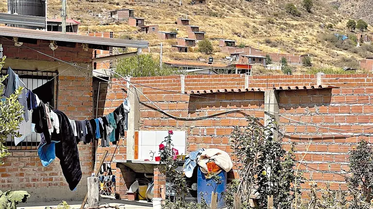 El inmueble al que ingresaron los encapuchados./ CORTES&Iacute;A