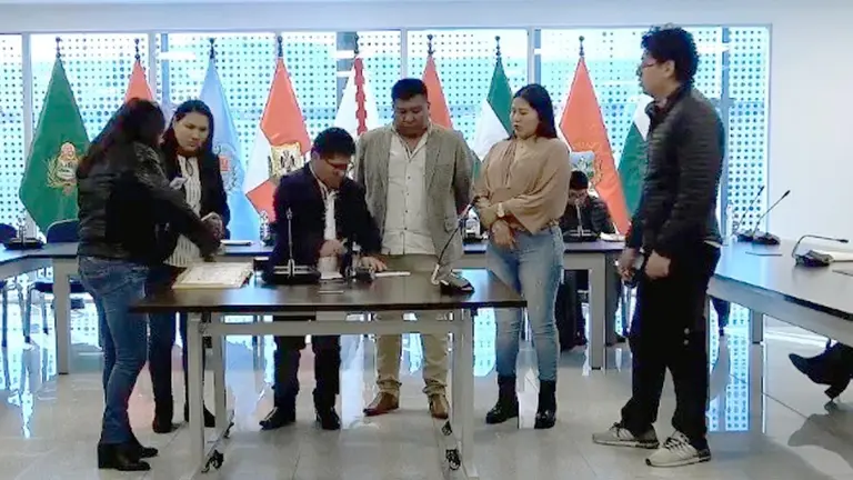 Integrantes de la Comisión Mixta de Justicia Plural./ ERBOL