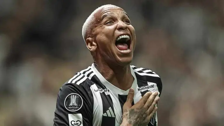 Eyverson brilló con doblete ante River. CLUBE ATLÉTICO MINEIRO.